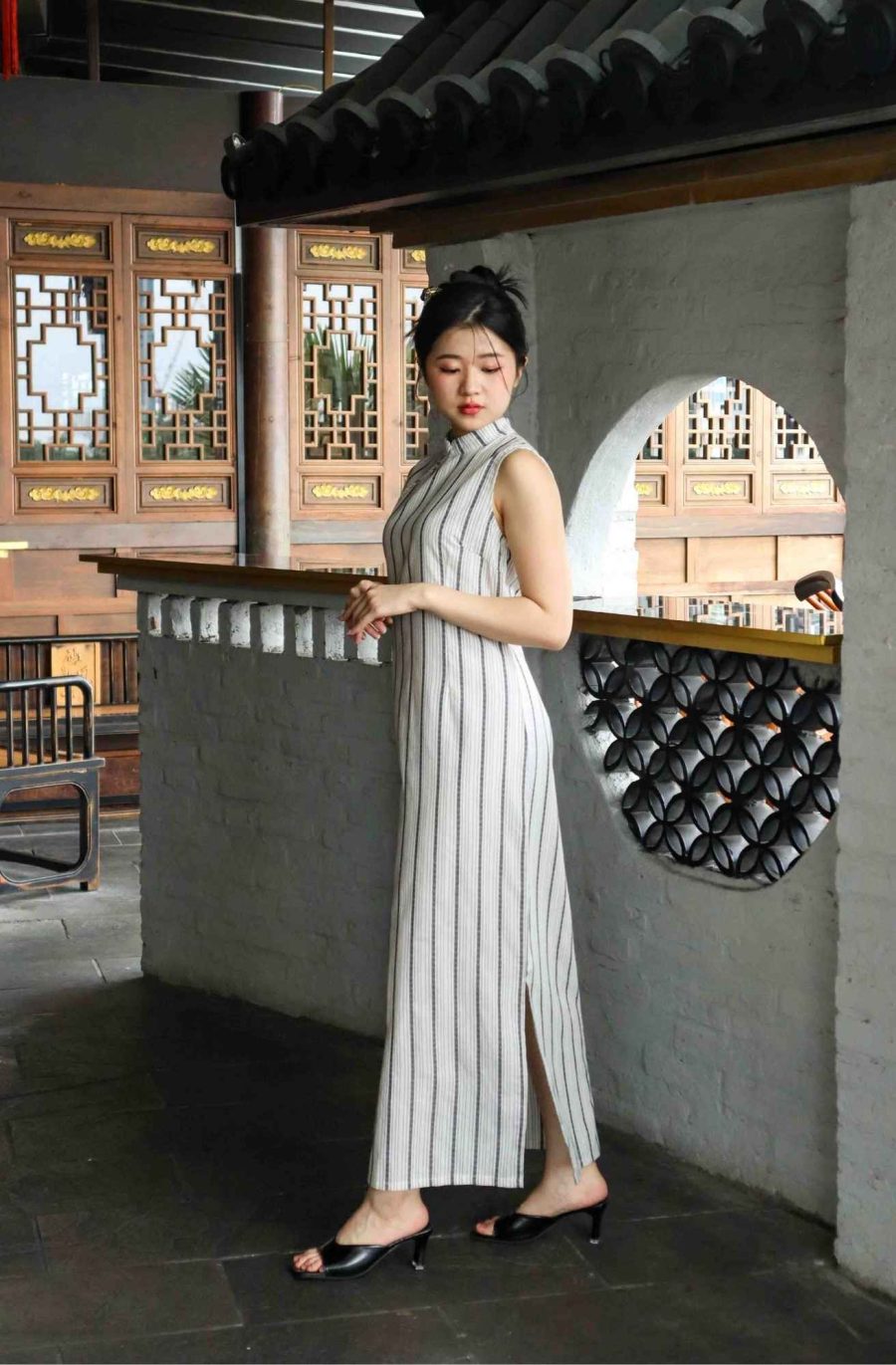 Vintage Striped Cheongsam - Image 2