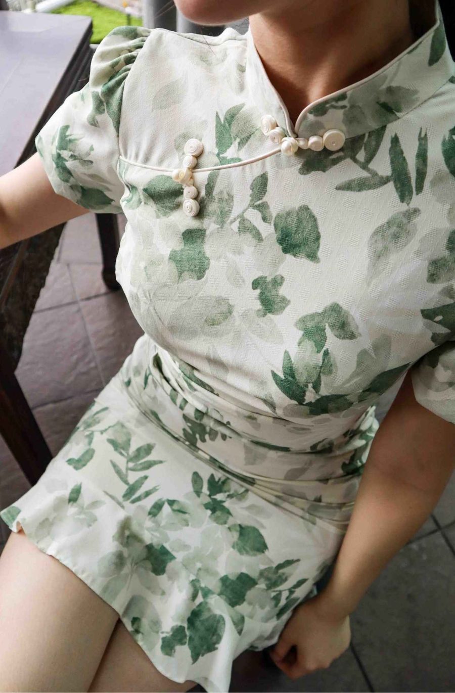 Leaves Print Bottom Flare Cheongsam - Image 5