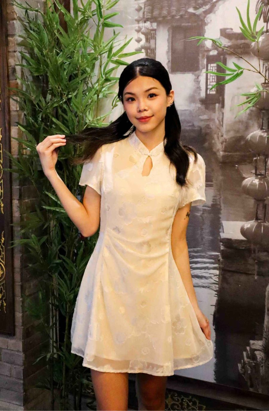 Floral Embroidered Mesh Cheongsam - Image 5