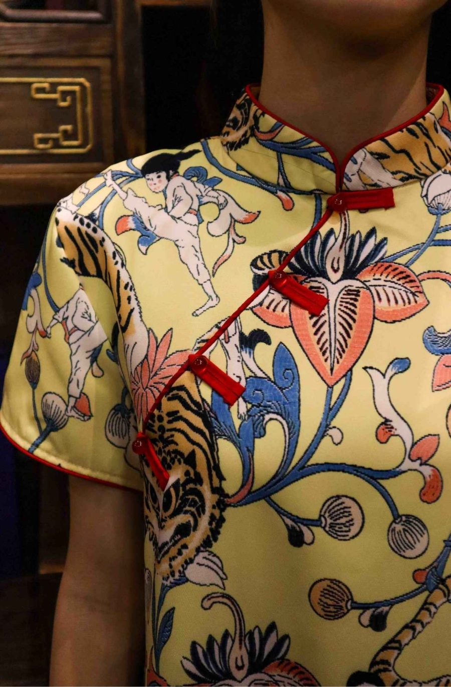 Oriental Print Oversize Cheongsam - Image 6