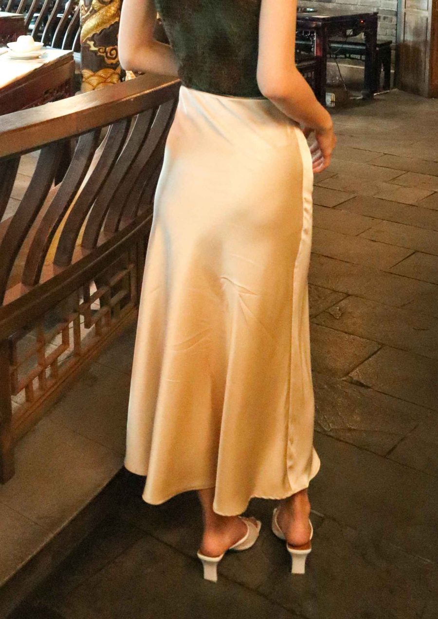 HIGH WAIST SILK MERMAID SKIRT - Image 3
