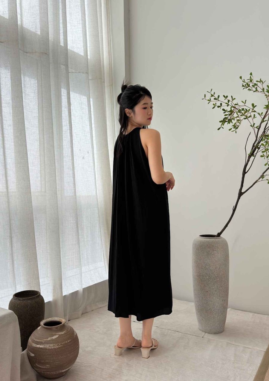 Front Tie Pleated Dress - Image 3