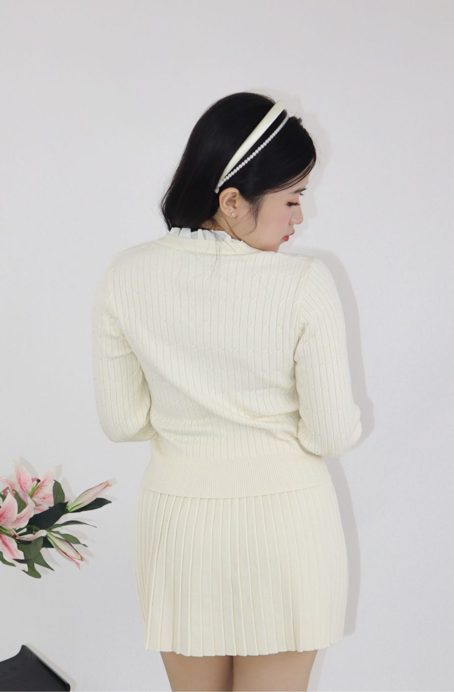 Ruffle Trim Cable Knit Top w Skirt - Image 3