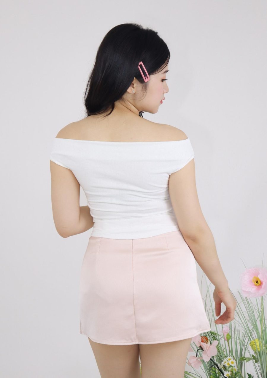 Off Shoulder Ruched Top - Image 3
